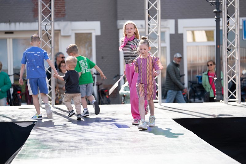 Modeshow 389_.jpg